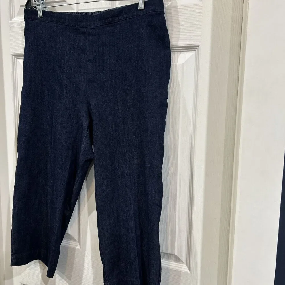 Alfred Dunner Women's 14 Denim Jean Stretch Pull On Capri Pants Cropped Pockets